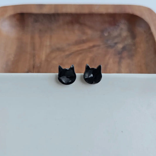 Cat Studs