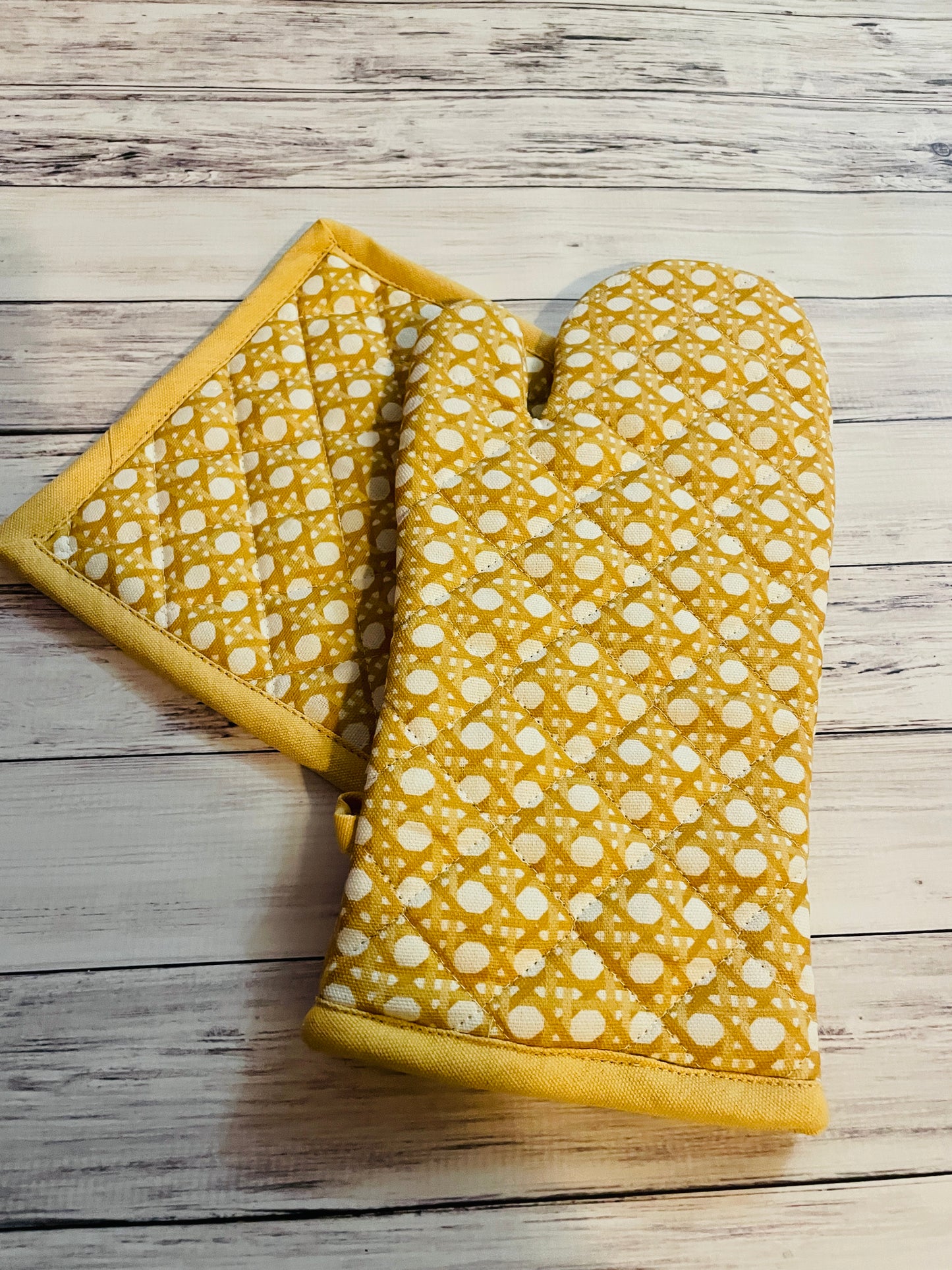 Cane Oven Mitt & Potholder Set